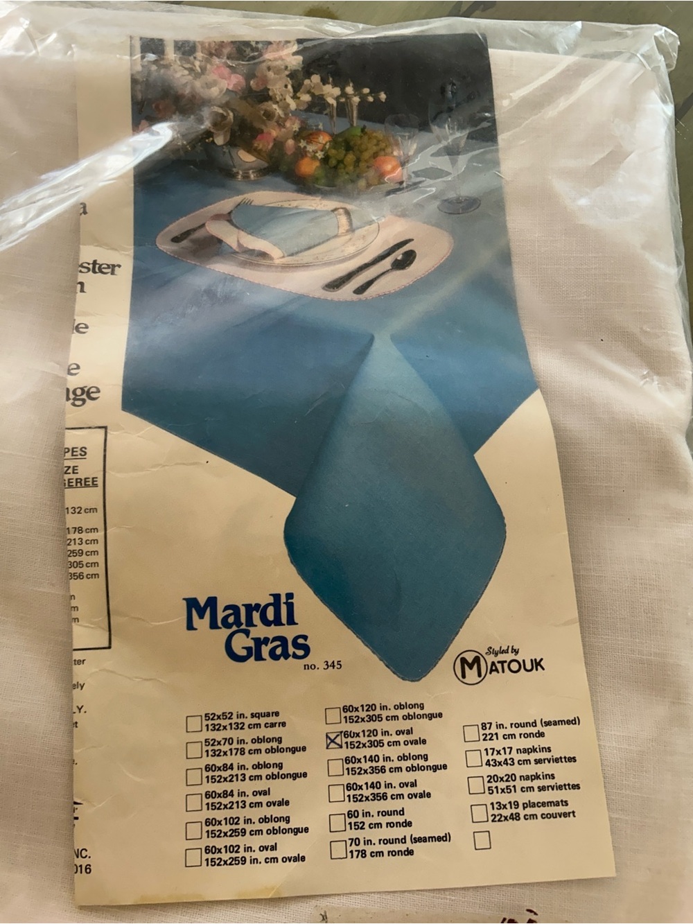 Matouk white Oval Tablecloth Packaging Graphic 60“ x 120“ new